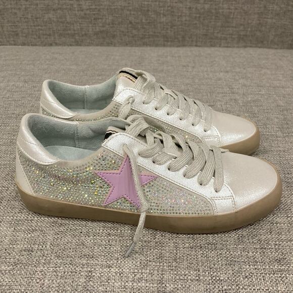 NEW Shu Shop Paula Women’s Sneakers in Iridescent New in Box Size 7 - Picture 1 of 4